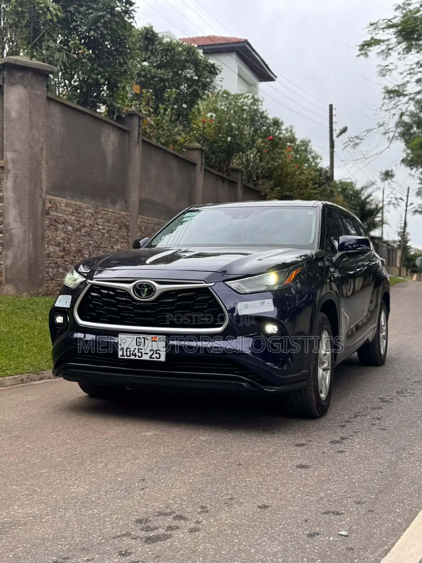 Toyota Highlander LE AWD 2023 Blue