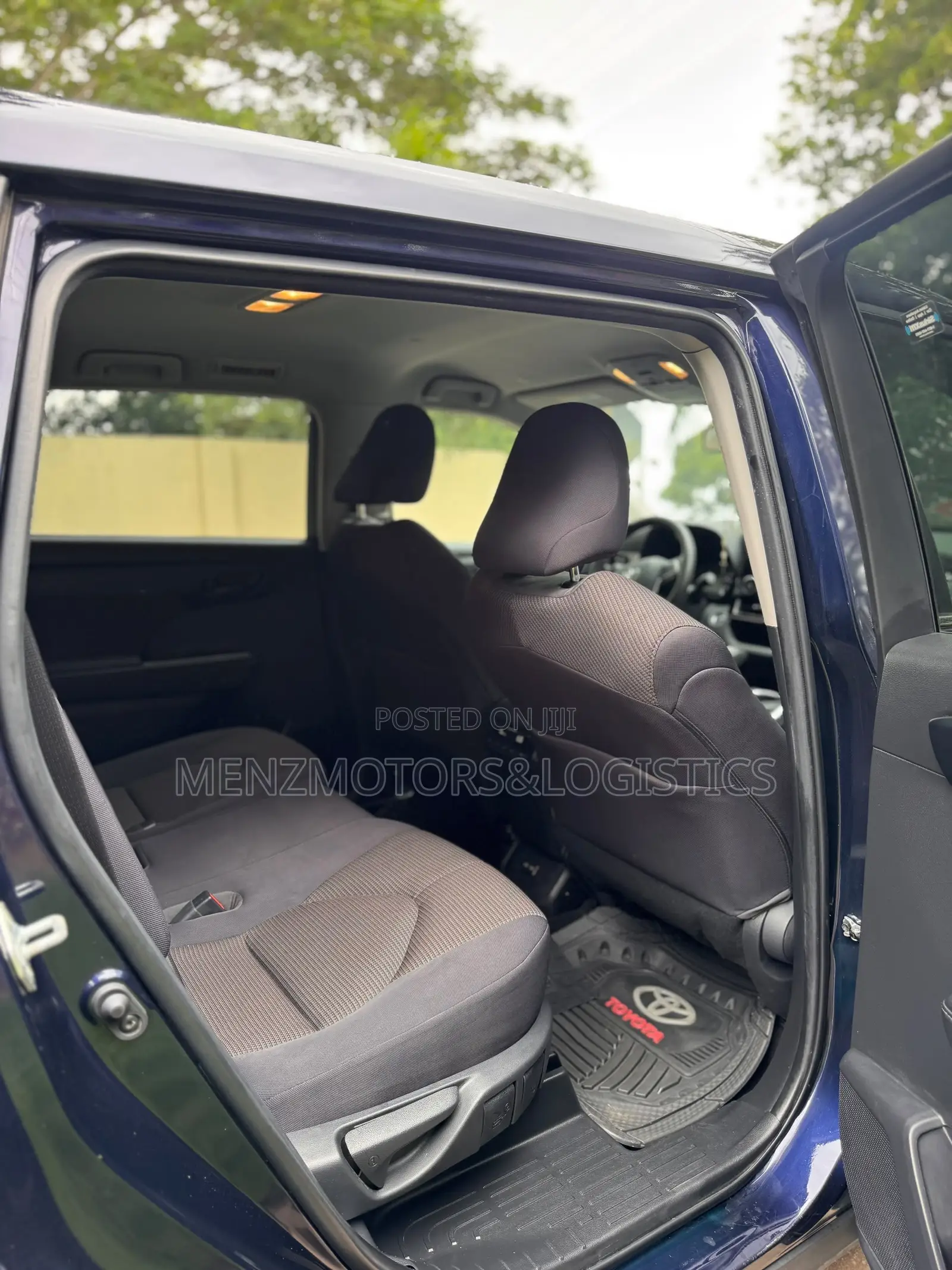 Toyota Highlander LE AWD 2023 Blue