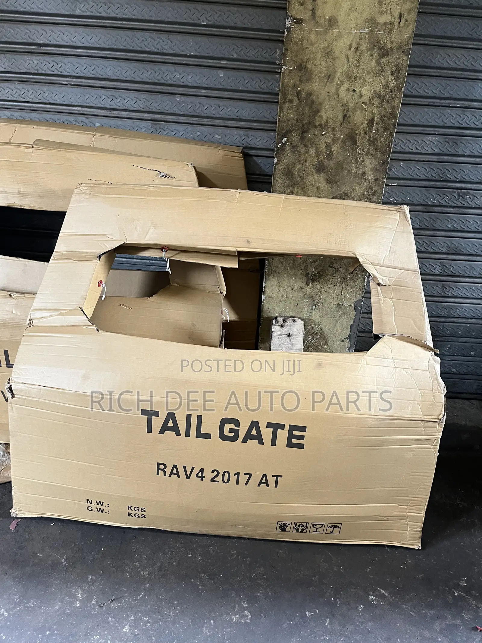 Brand New Toyota RAV4 2016, 2017, 2018 Boot