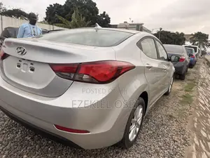 Hyundai Elantra SE 4dr Sedan (1.8L 4cyl 6A) 2014 Silver