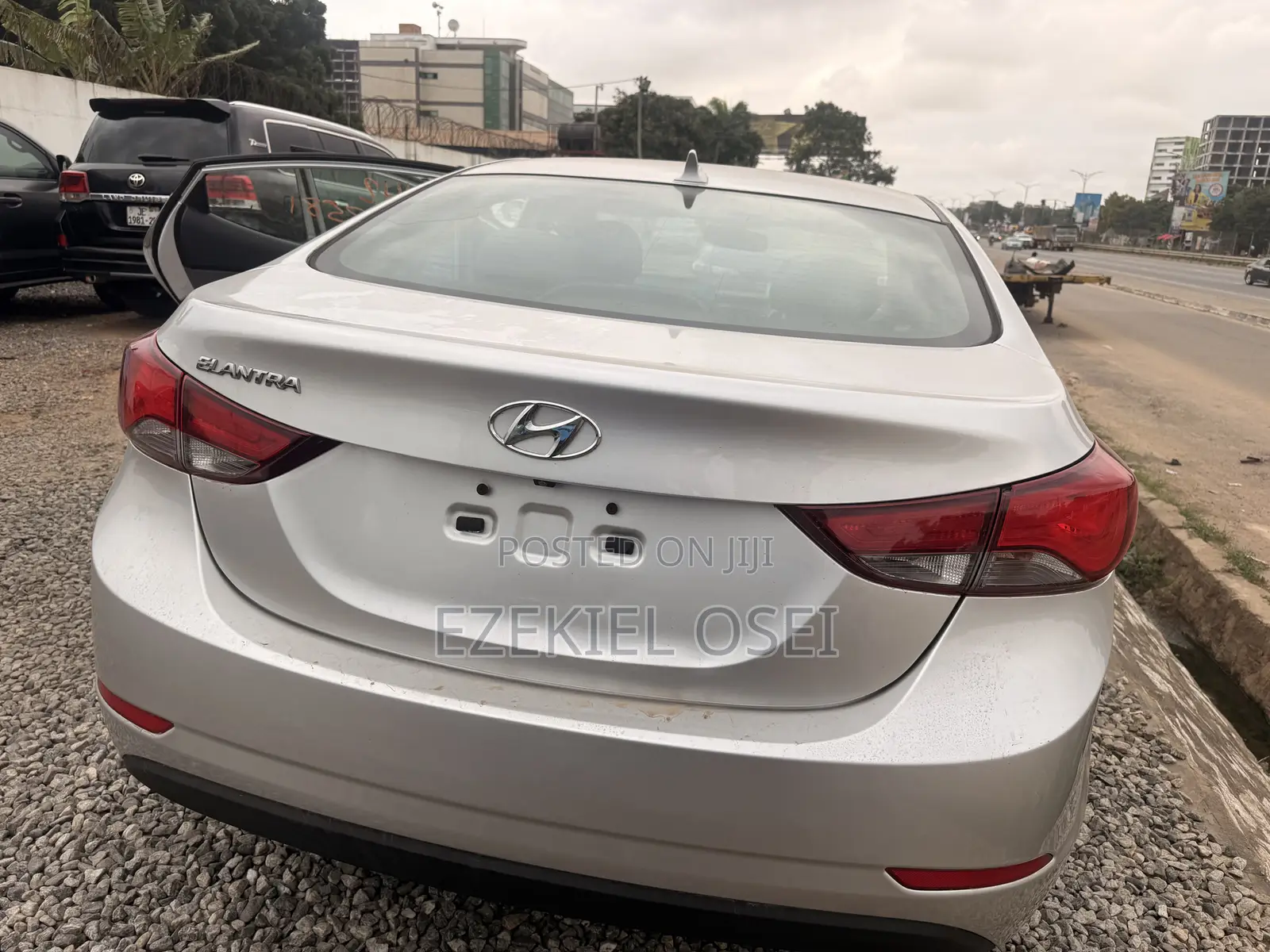 Hyundai Elantra SE 4dr Sedan (1.8L 4cyl 6A) 2014 Silver
