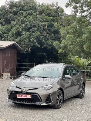 Toyota Corolla XSE (1.8L 4cyl 2A) 2018