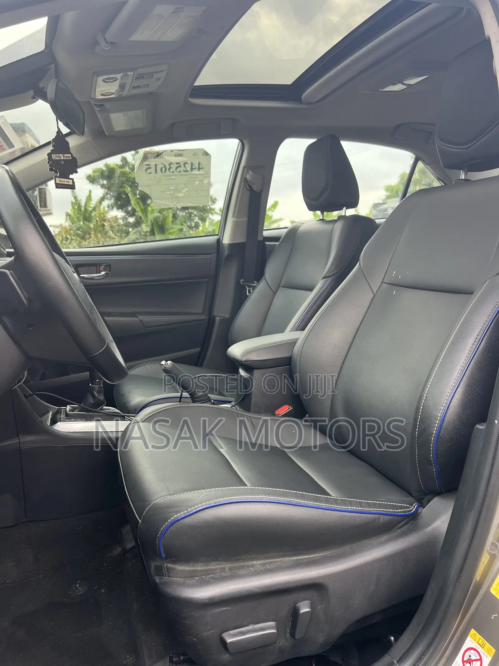 Toyota Corolla XSE (1.8L 4cyl 2A) 2018