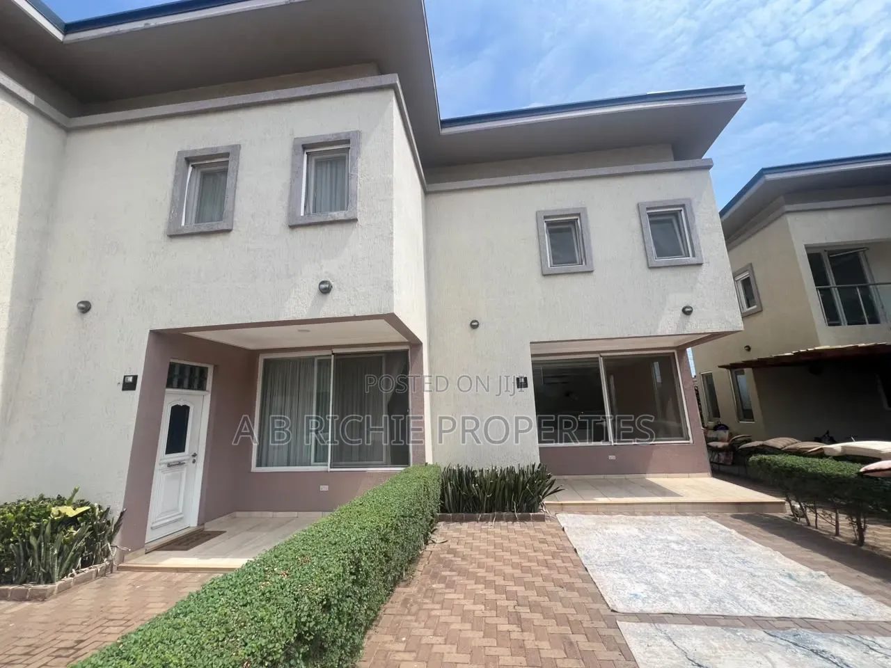 2bdrm Townhouse / Terrace in Ab Richie Properties, Tseaddo for rent