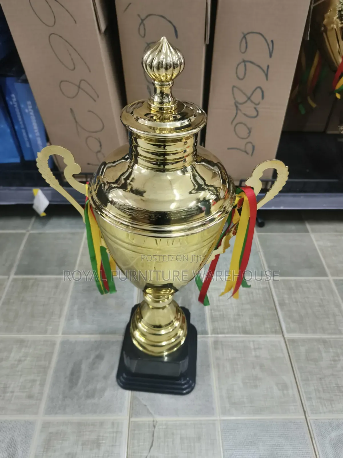 Classic Gold Championship Trophy Cup,(668008).