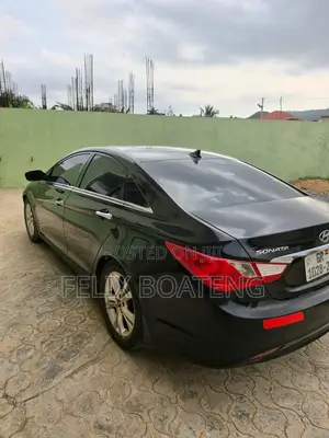 Hyundai Sonata Limited 2.0T Sedan (2.0L 4cyl 6A) 2013 Black