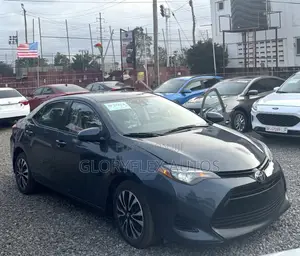 Toyota Corolla LE 4dr Sedan (1.8L 4cyl CVT) 2017 Gray