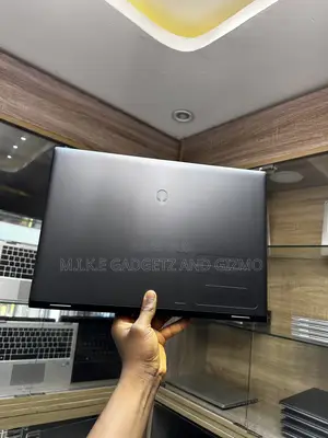 Laptop Alienware M16 R2 32GB Intel Core Ultra 9 SSD 1T