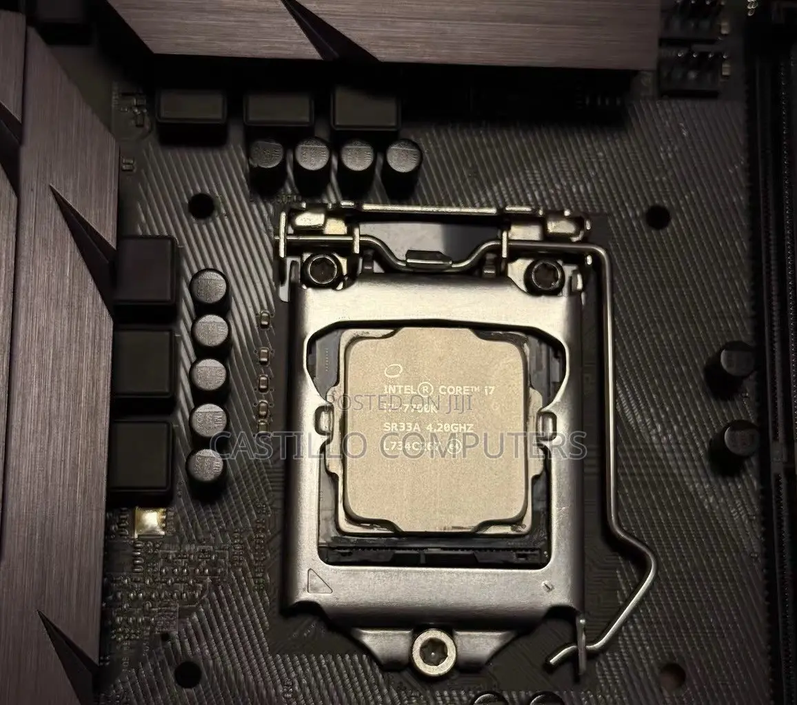 I7 + ASUS Strix 270h