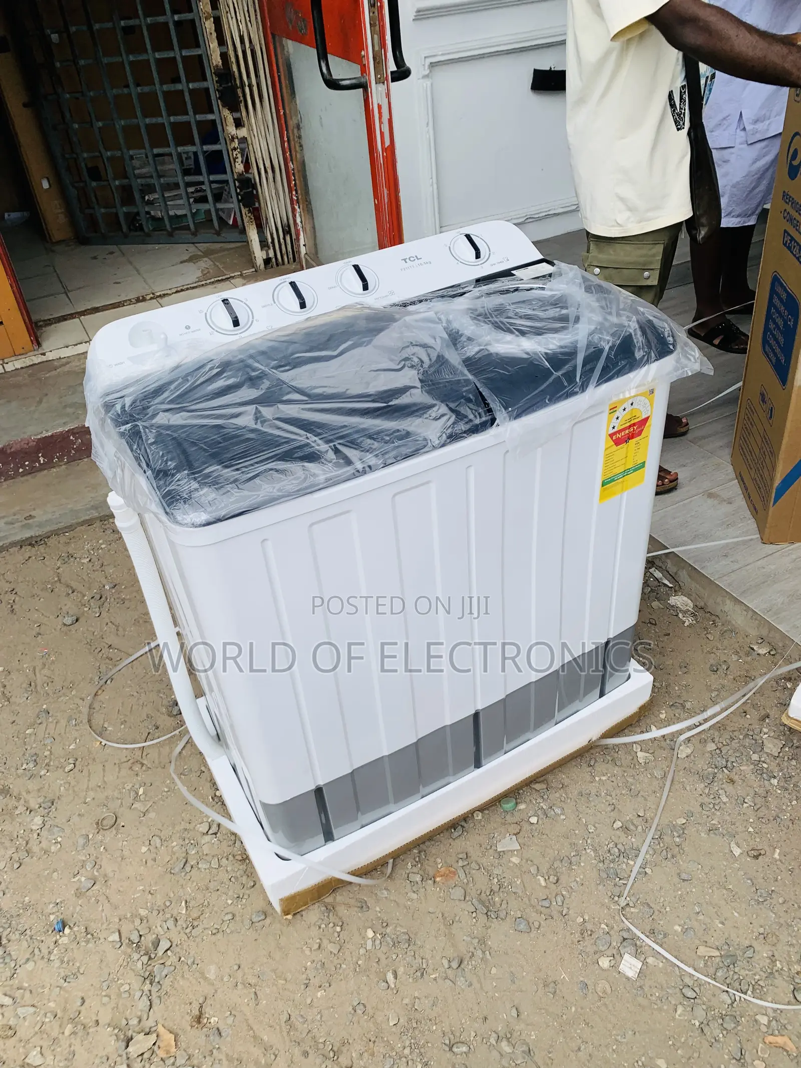 TCL 10.5KG Twin Tub (Semi-Automatic) Washing Machine (F211TT)