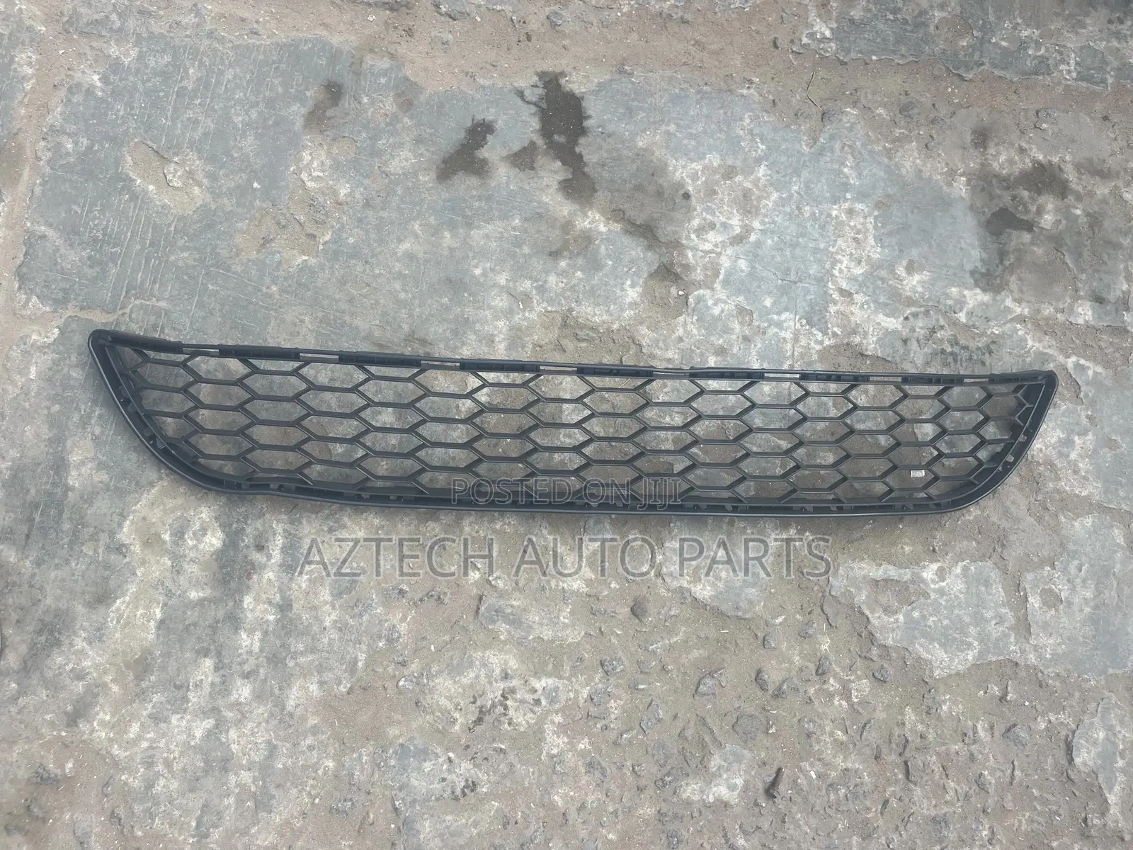 Nissan Sentra 2016 2017 2018 Bumper Down Grille Shells