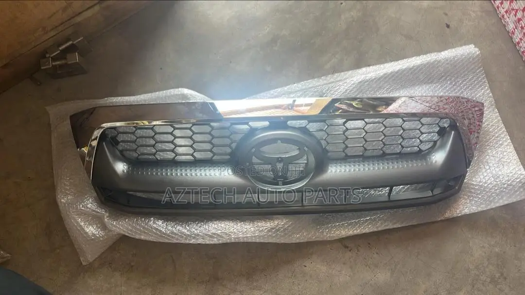 Toyota Hilux 2005 2006 2007 2008 2009 Front Top Grille Shells