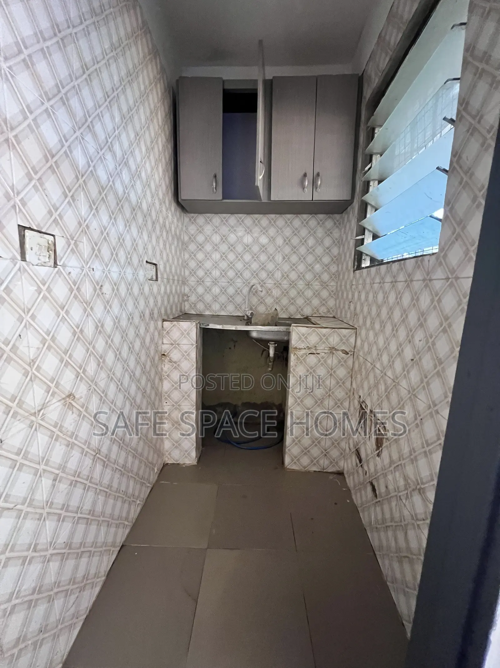 3bdrm Apartment in Burma Camp for rent