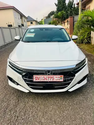 Honda Accord Touring 2.0T 2021 White