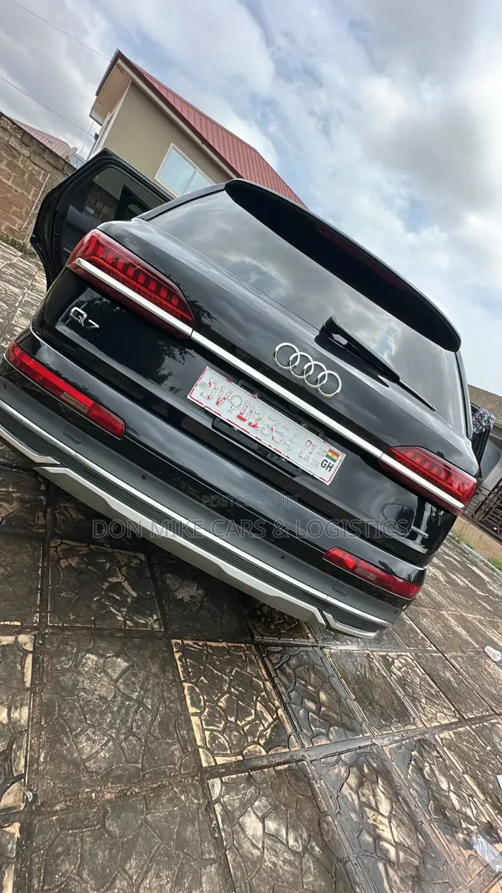 Audi Q7 2020 Black