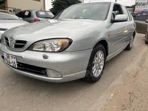 Nissan Primera 2009 Gray