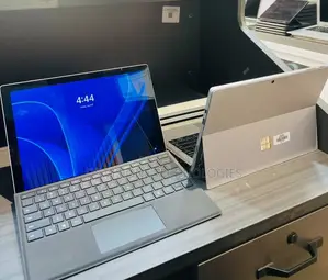 Laptop Microsoft Surface 8GB Intel Core i5 SSD 256GB