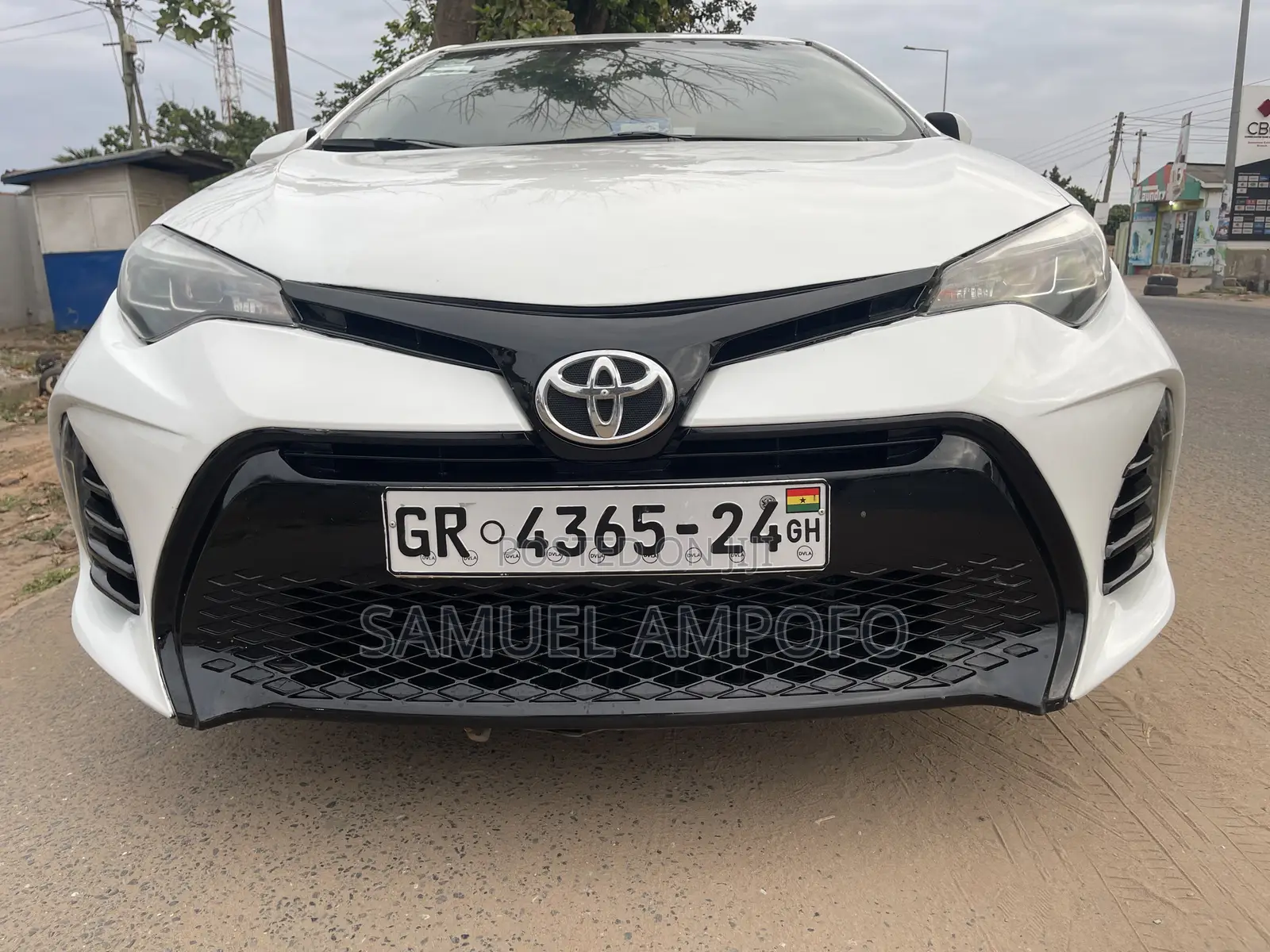 Toyota Corolla S 4dr Sedan (1.8L 4cyl CVT) 2015 White