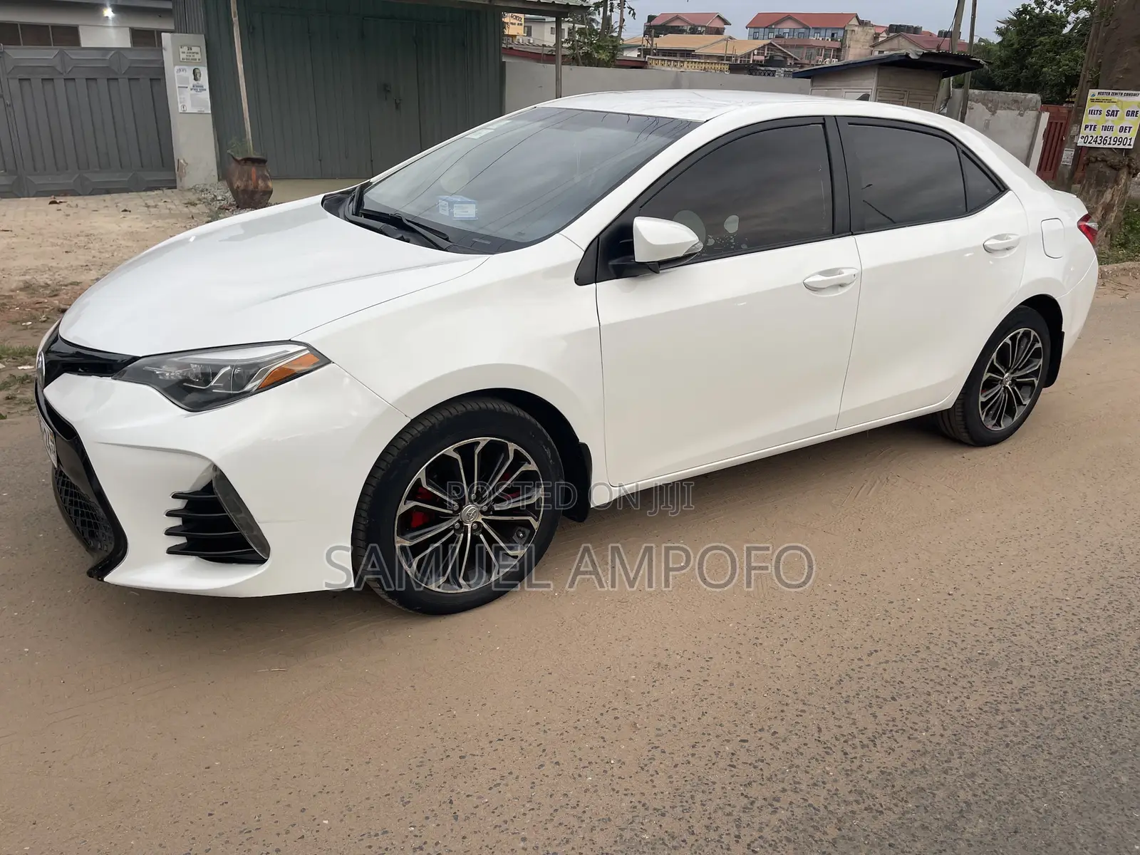 Toyota Corolla S 4dr Sedan (1.8L 4cyl CVT) 2015 White