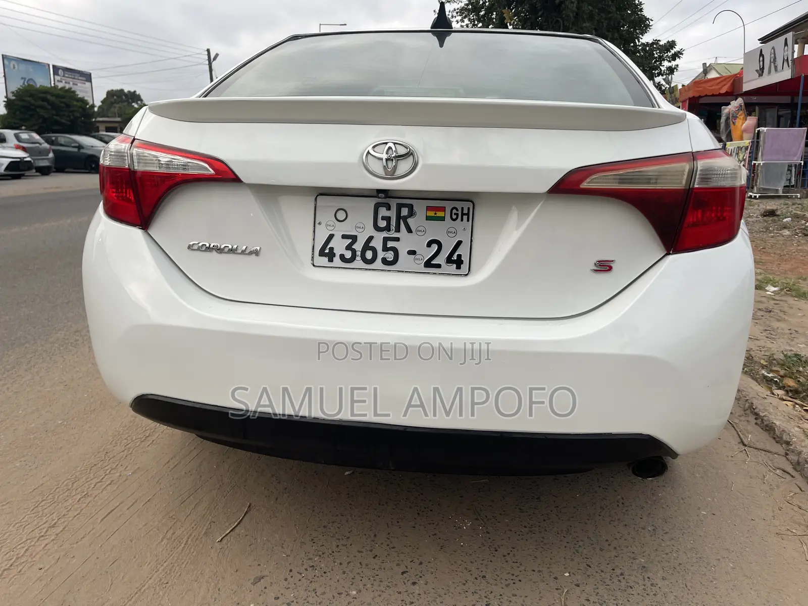 Toyota Corolla S 4dr Sedan (1.8L 4cyl CVT) 2015 White