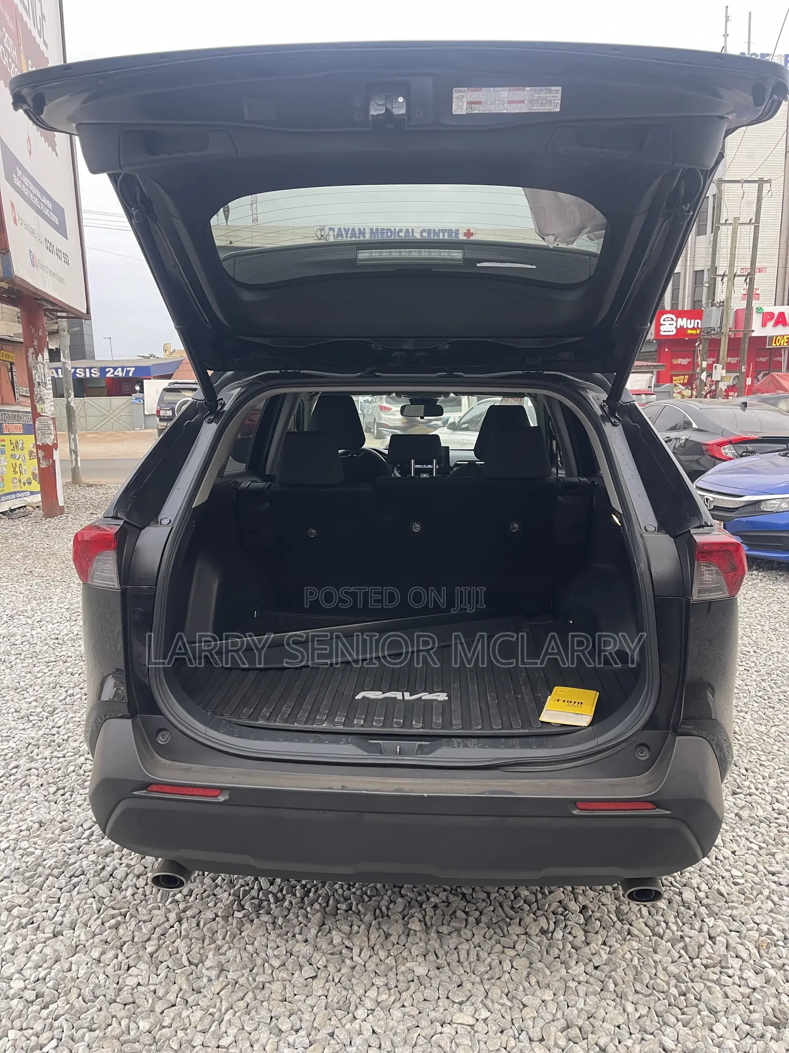 Toyota RAV4 XLE Premium AWD 2019 Black