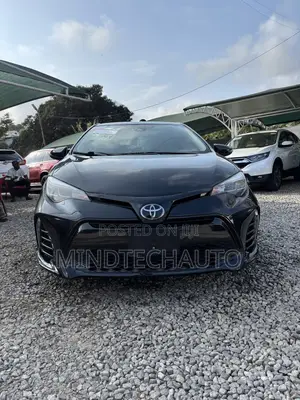 Toyota Corolla XSE (1.8L 4cyl 2A) 2018 Black