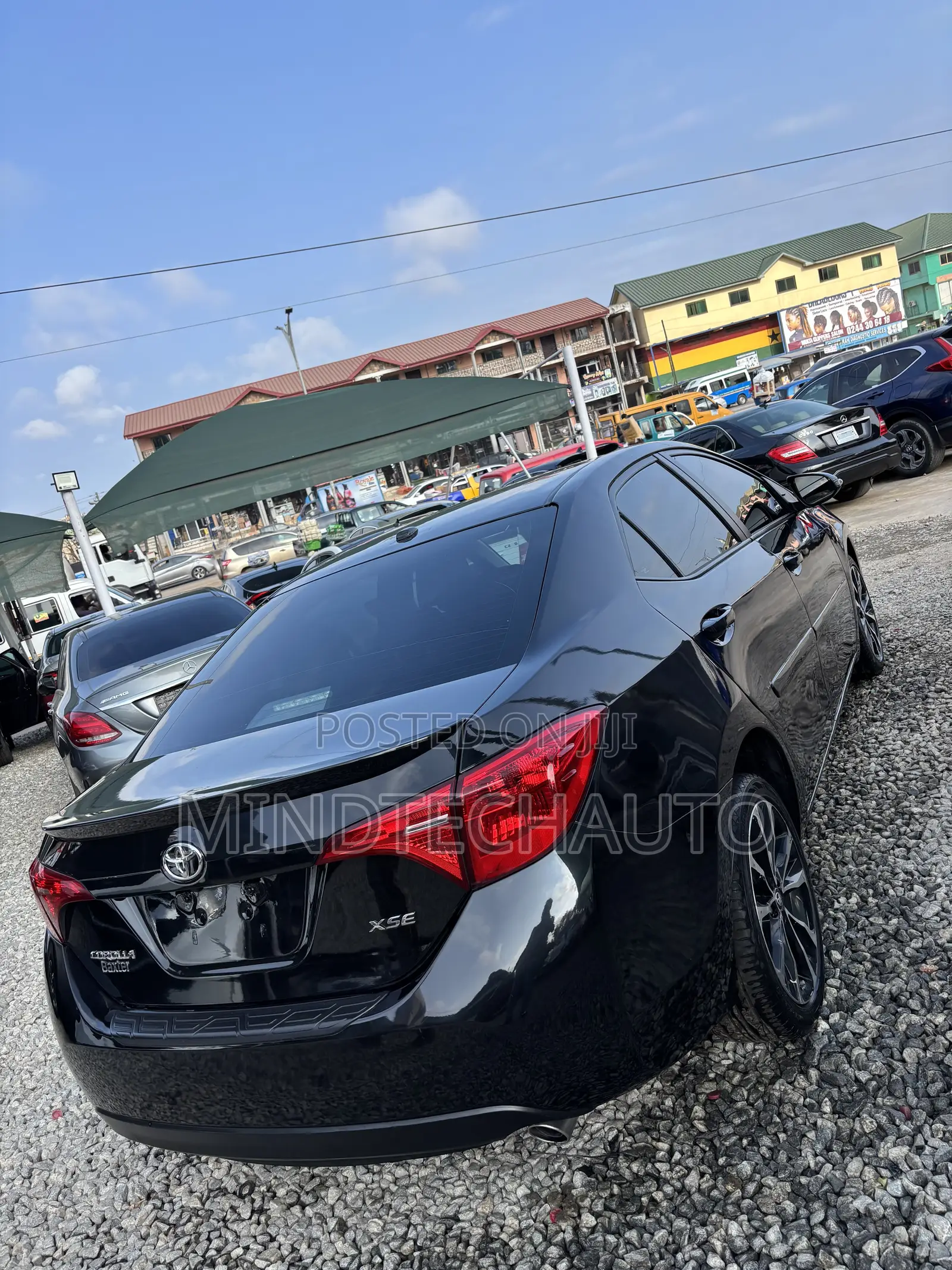 Toyota Corolla XSE (1.8L 4cyl 2A) 2018 Black