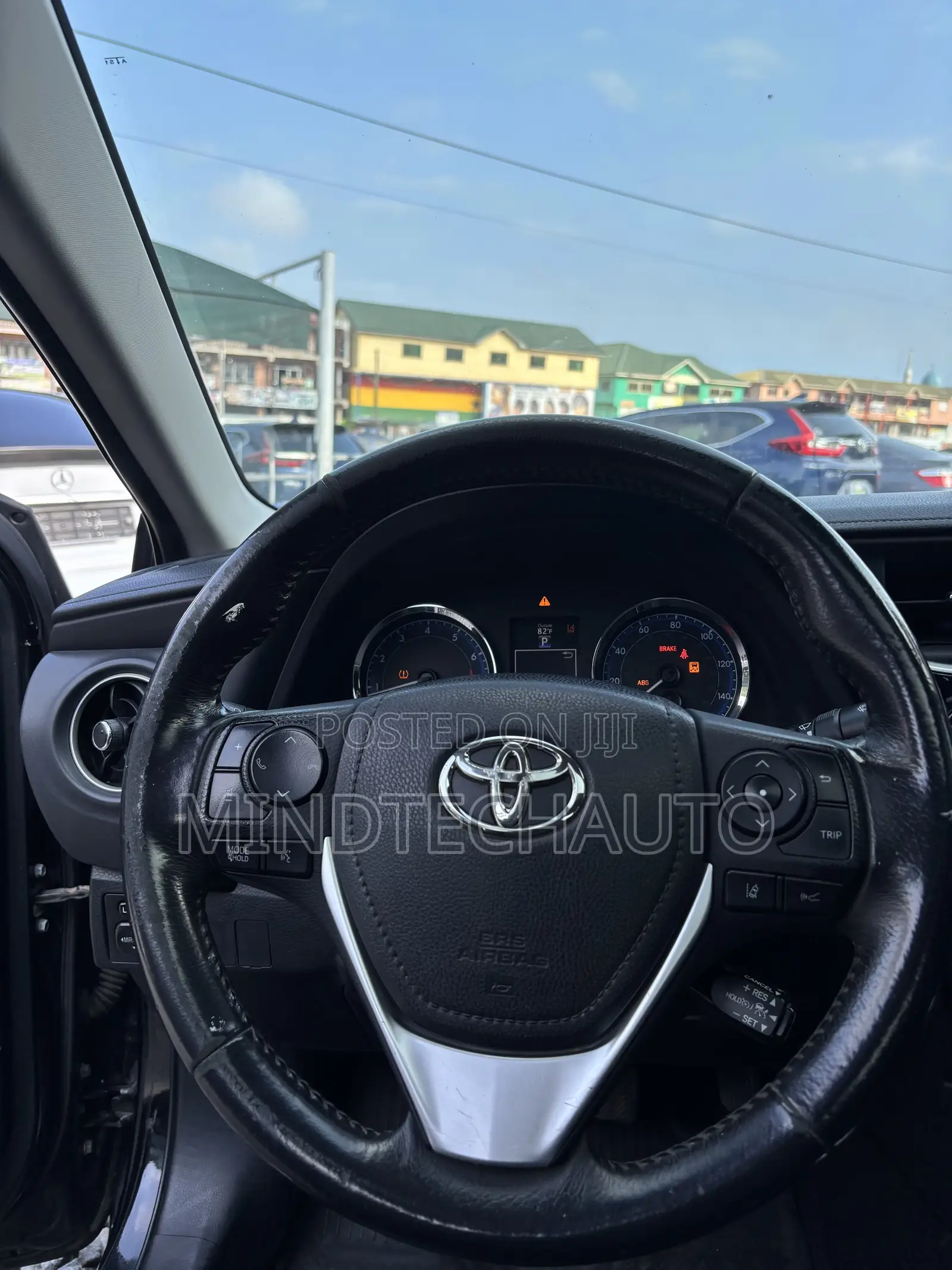 Toyota Corolla XSE (1.8L 4cyl 2A) 2018 Black