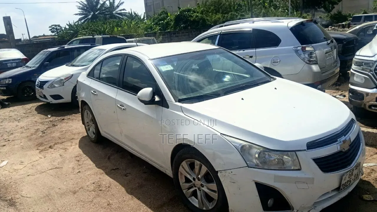 Chevrolet Cruze LS 4dr Sedan (1.8L 4cyl 6A) 2014 Silver