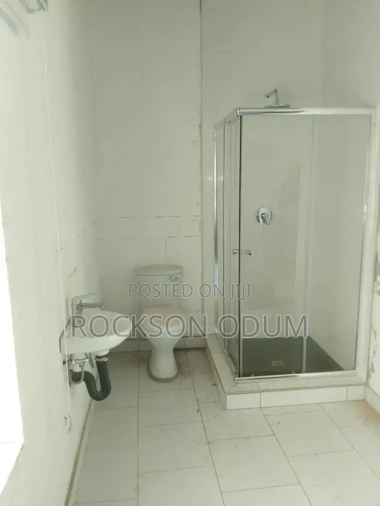 Plumber - Pipe Installation, Toilet, Leak Repair Building Work