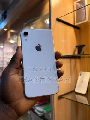 Apple iPhone XR 64 GB White