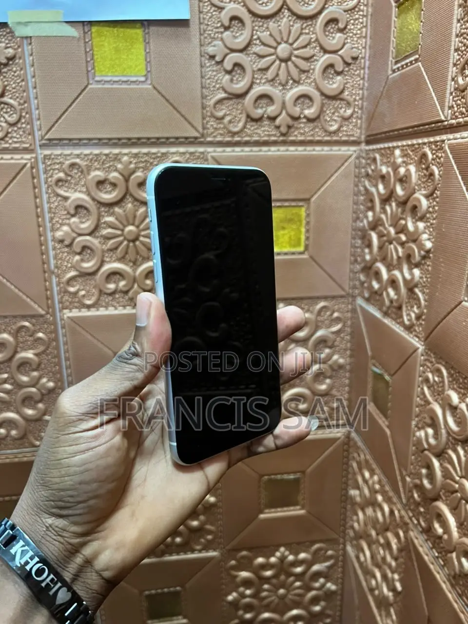 Apple iPhone XR 64 GB White