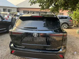 Toyota Highlander Platinum AWD 2023 Black
