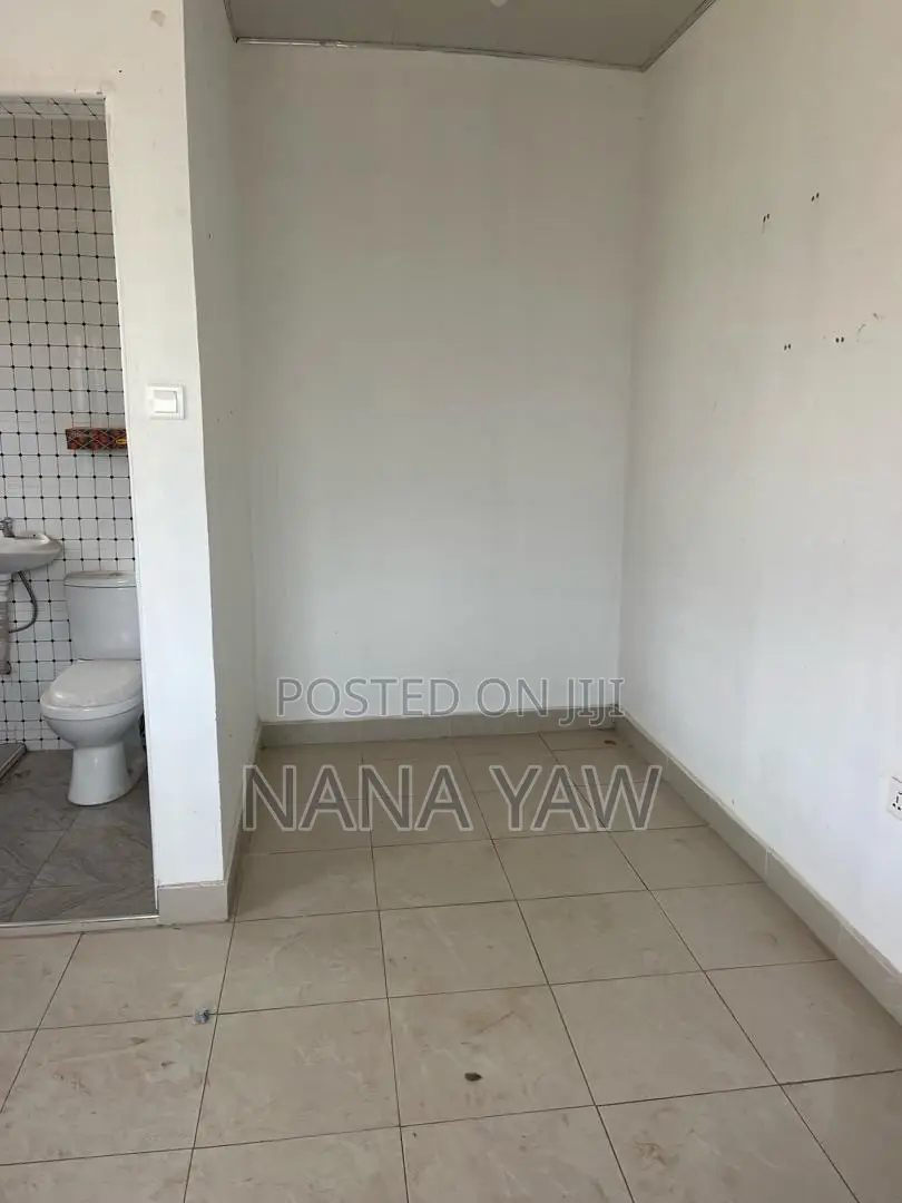 1bdrm Apartment in Effah’S Residence, Abokobi for rent