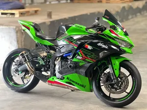 Kawasaki 2024 Green