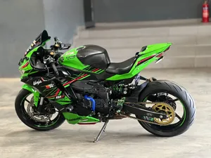Kawasaki 2024 Green