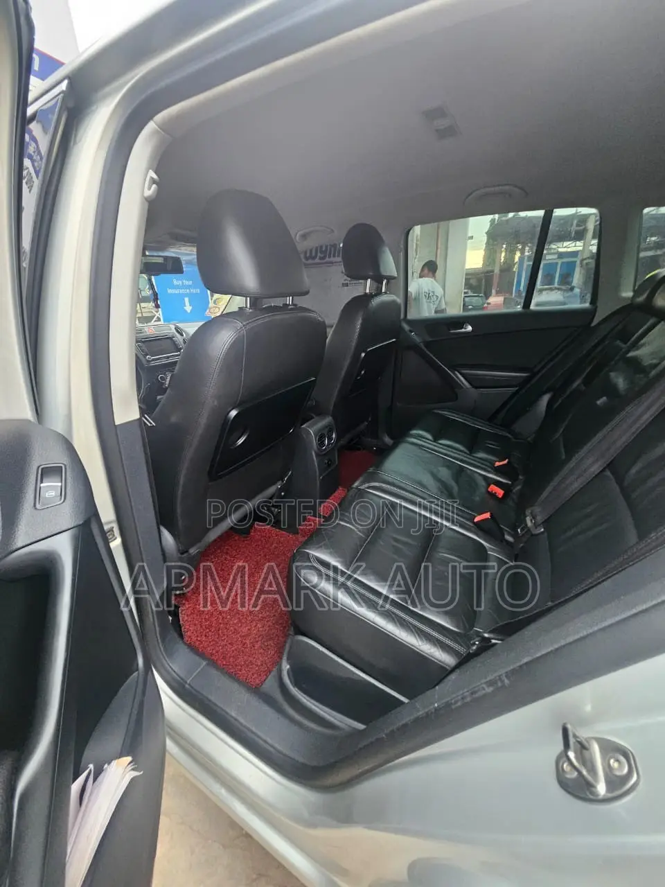 Volkswagen Tiguan SE 4Motion 2011 Silver