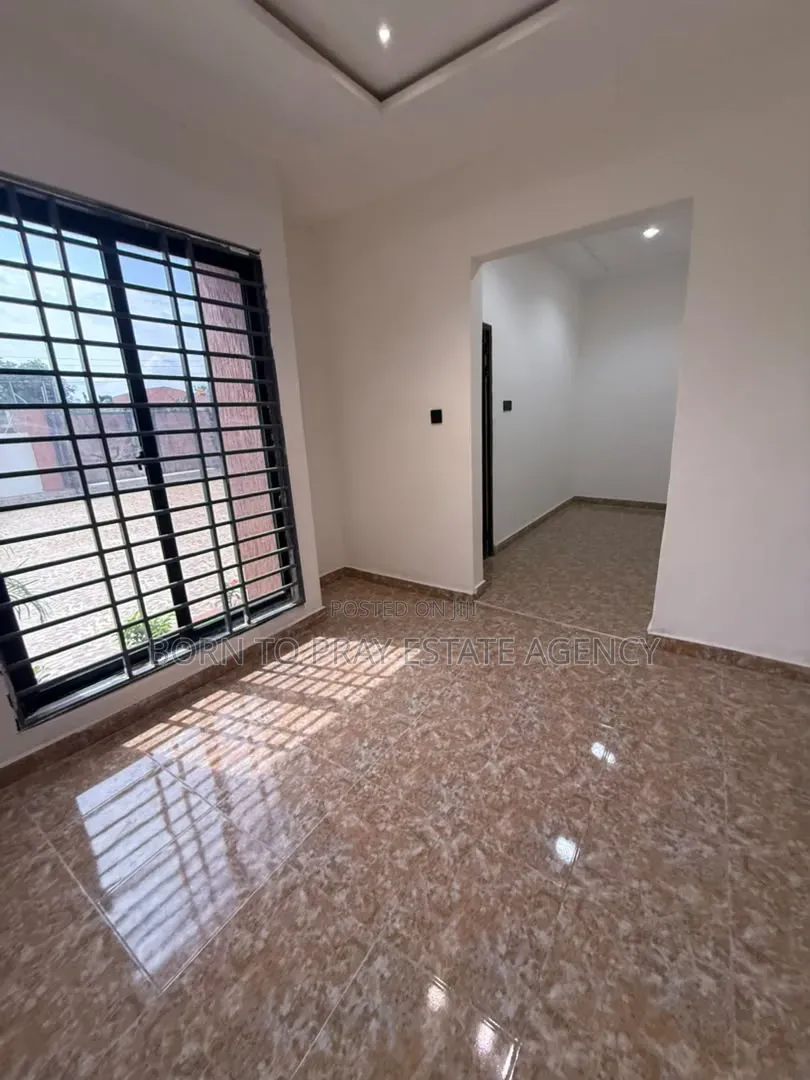 Furnished 4bdrm House in Born To Pray Estate, Ejisu-Juaben Municipal