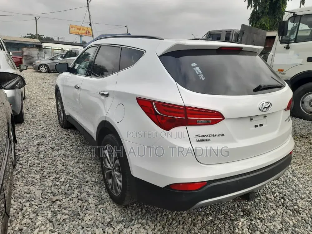 Hyundai Santa Fe 2015 White