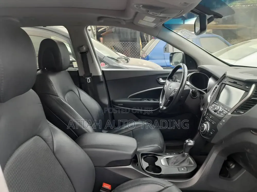 Hyundai Santa Fe 2015 White