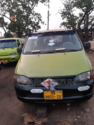 Toyota HiAce 2012 Green