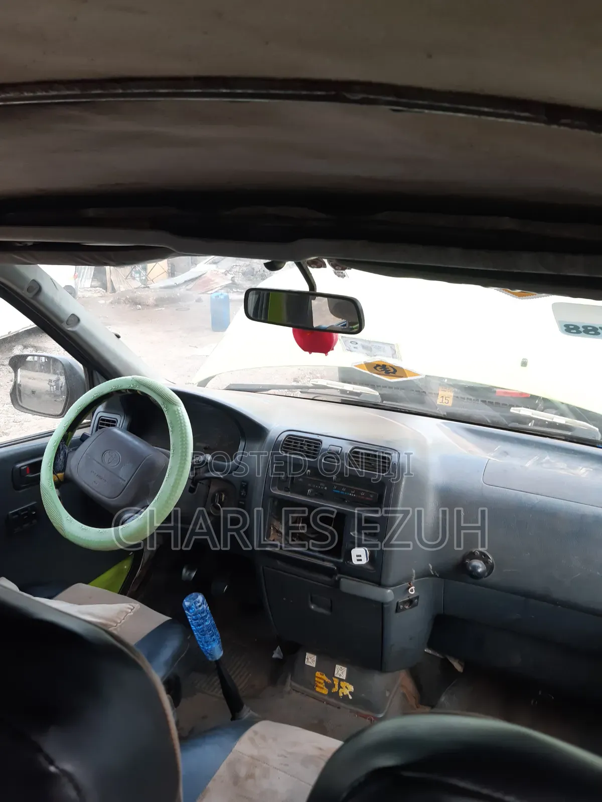 Toyota HiAce 2012 Green