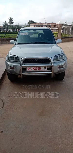 Toyota RAV4 Base 4x4 1999 Silver