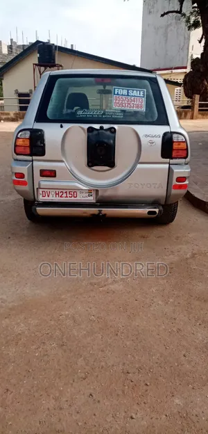Toyota RAV4 Base 4x4 1999 Silver