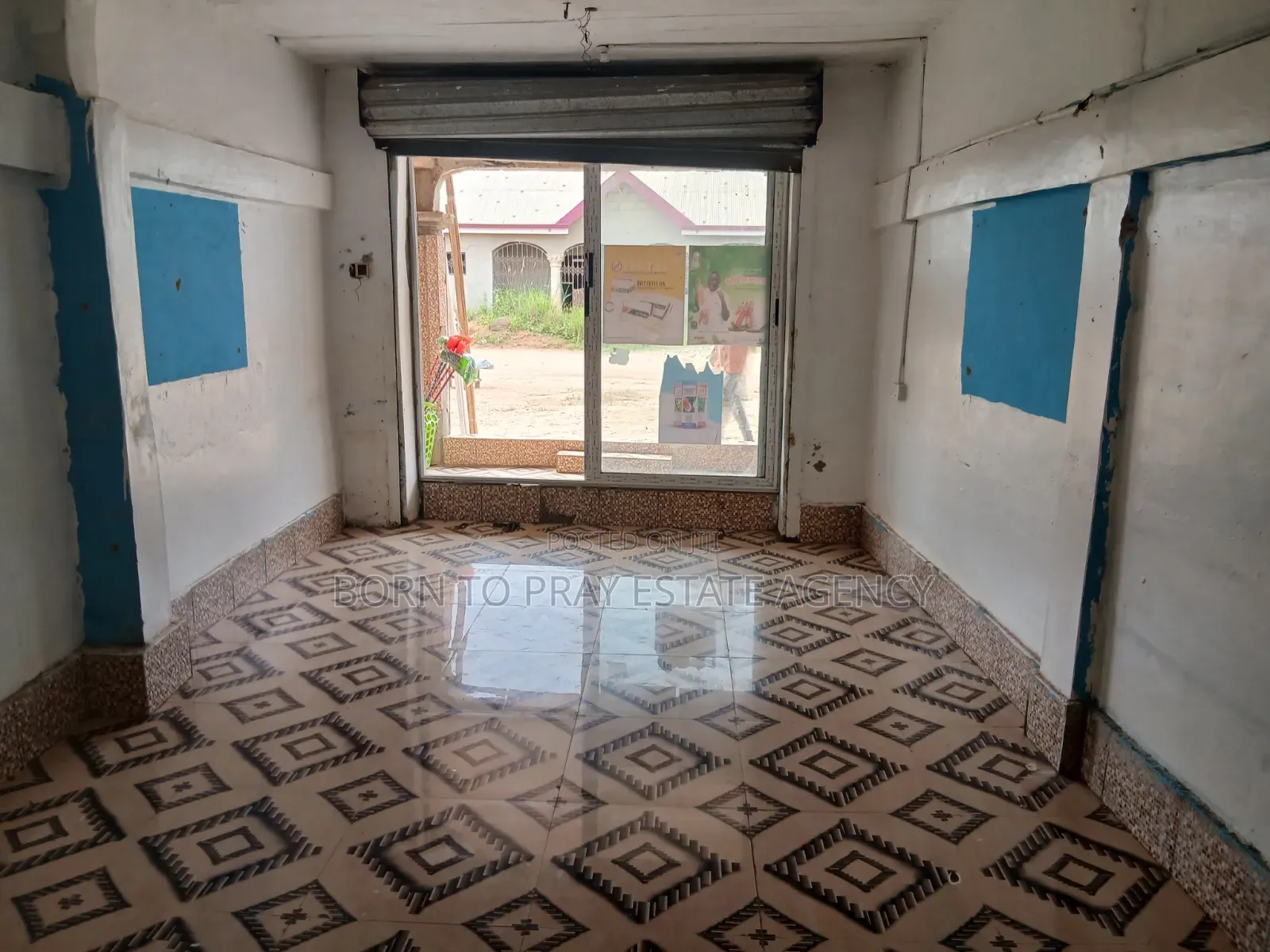 Four (4) Store Downstairs Shop for Sale