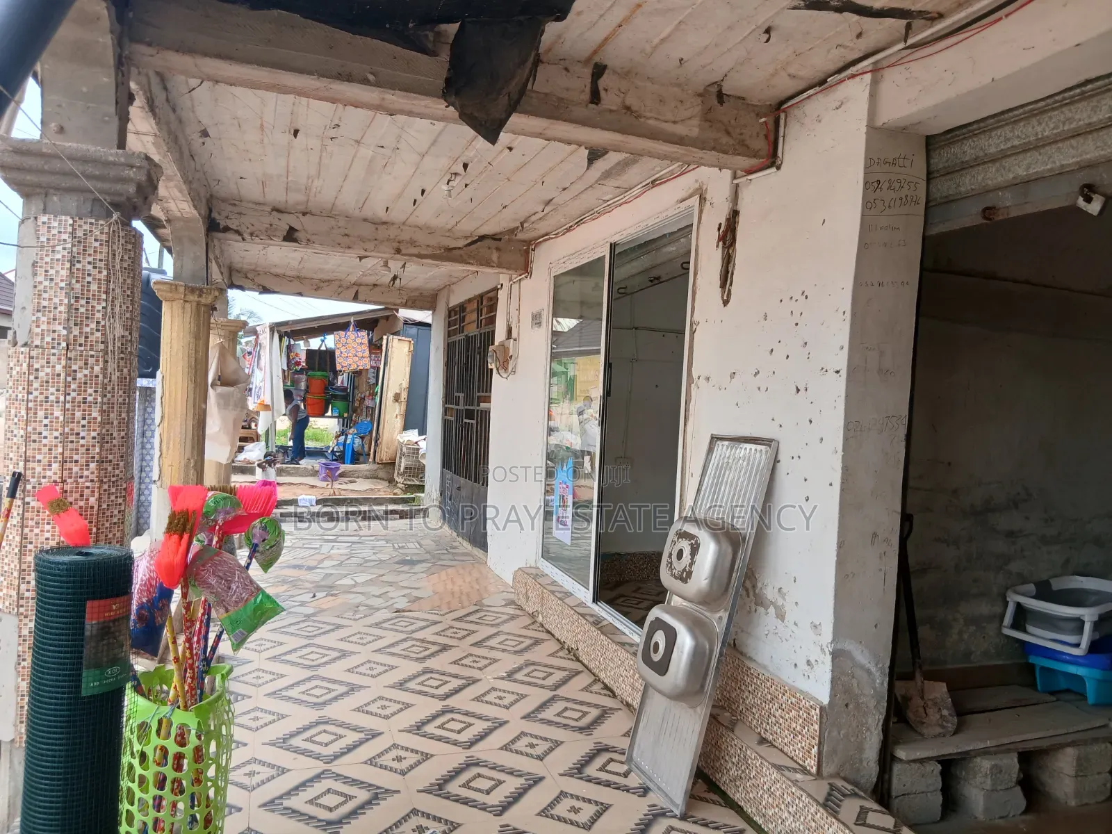 Four (4) Store Downstairs Shop for Sale