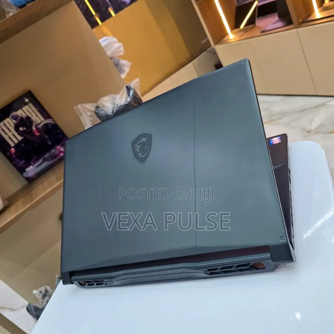 Laptop MSI Katana 15 16GB Intel Core i7 SSD 512GB