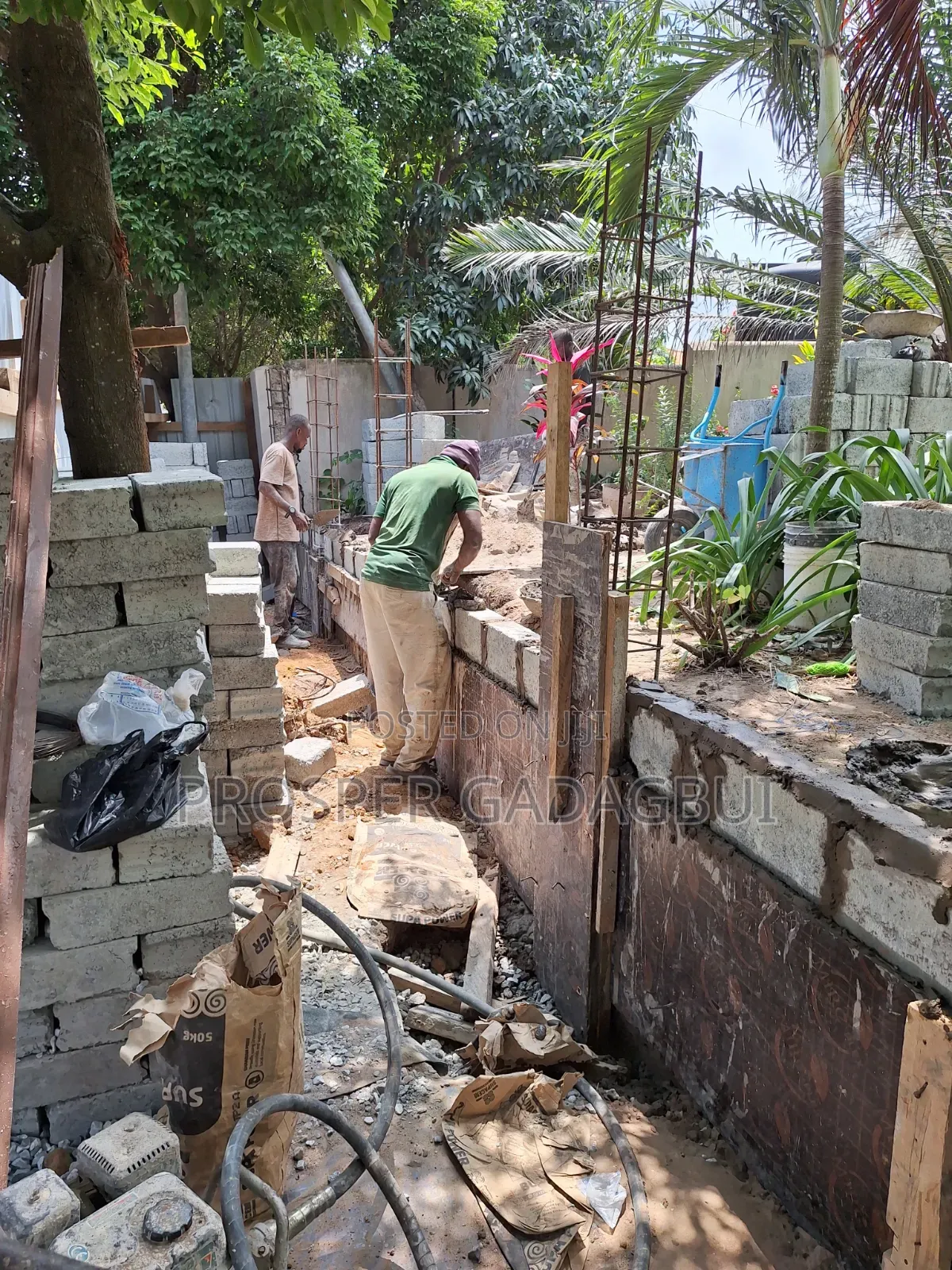 Contractor and Site Engineer