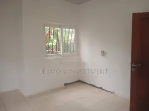 3bdrm Apartment in Lesmon Investment, Bawaleshie for sale