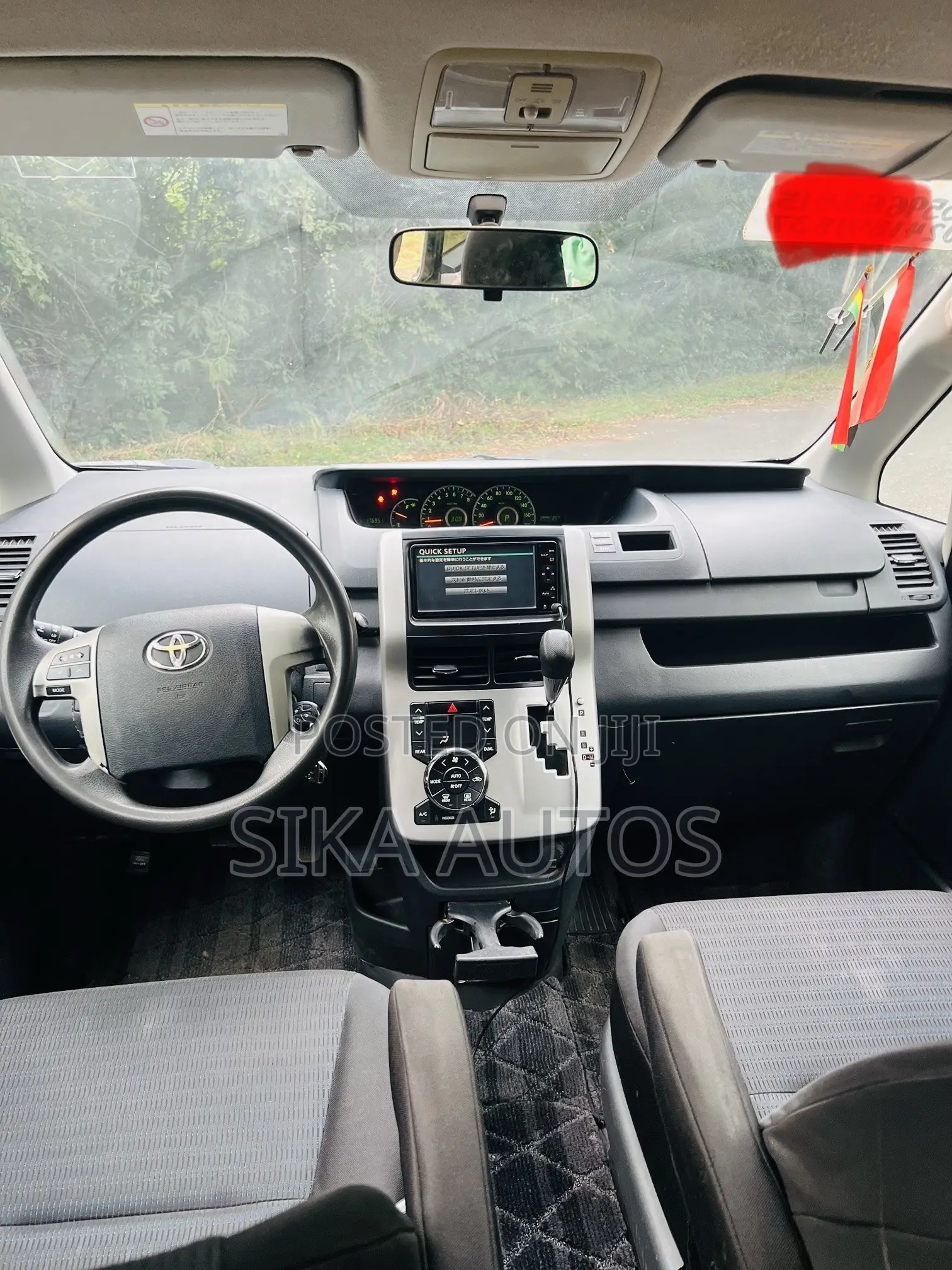 Toyota Voxy X 2WD 8-Seater 2014 Black
